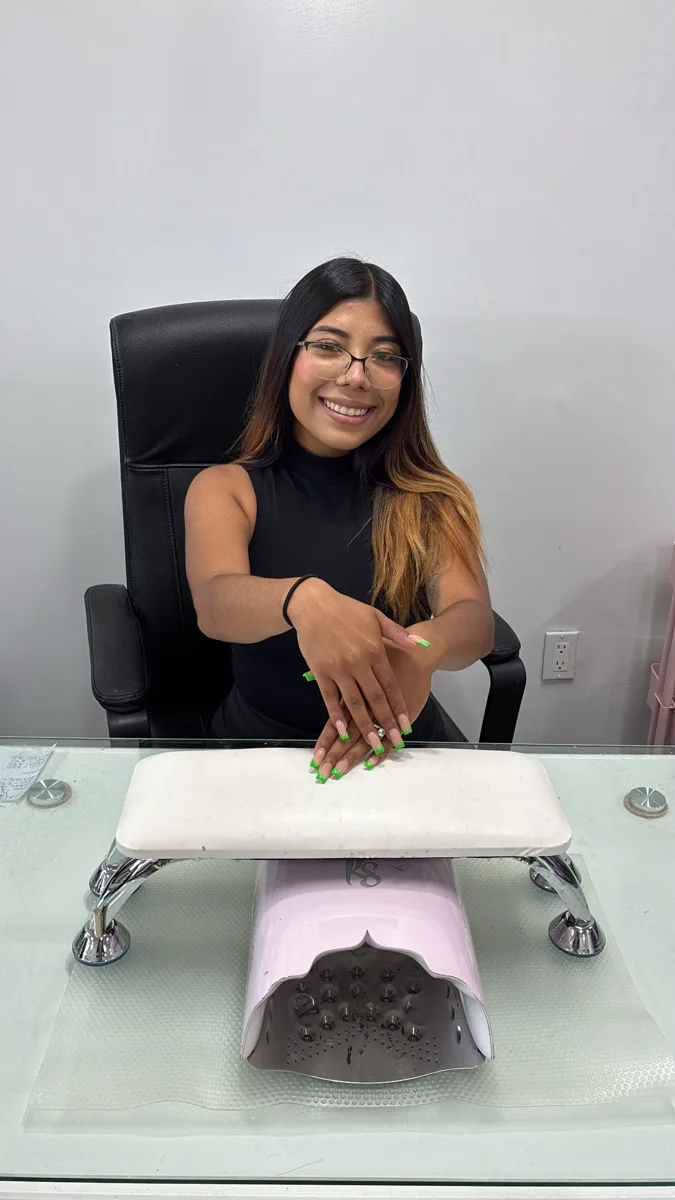 Custom nail design by Nail Queen
