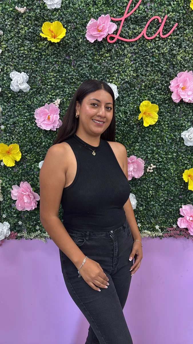 Nail tech at Nail Queen salon in Los Angeles