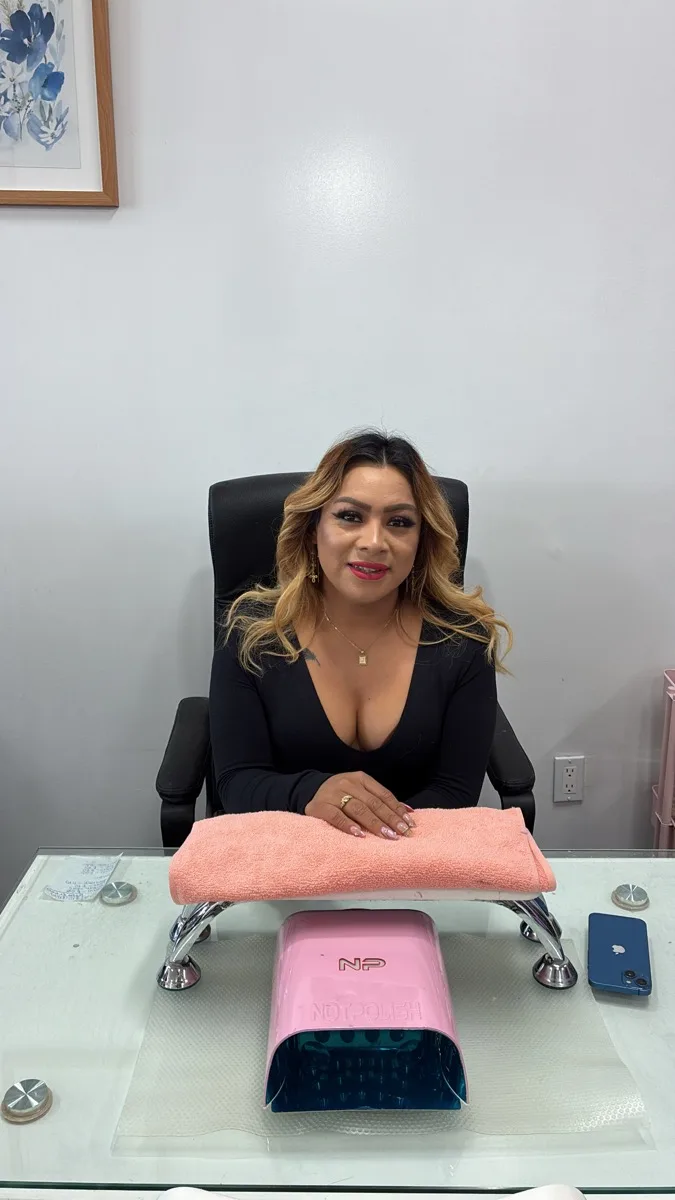 Inside the Nail Queen salon