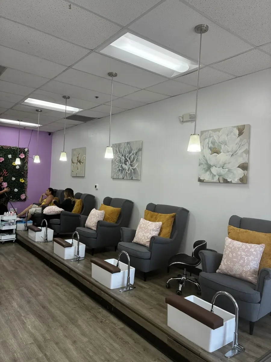 Inside the Nail Queen salon