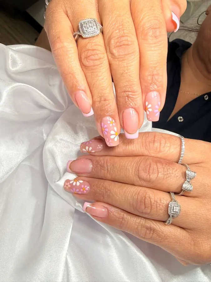 Soft nude pink nails by Jessica